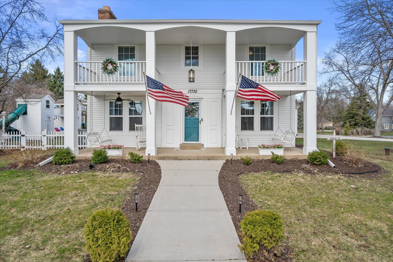 17730 Greenbrier Dr, Brookfield, WI 53045