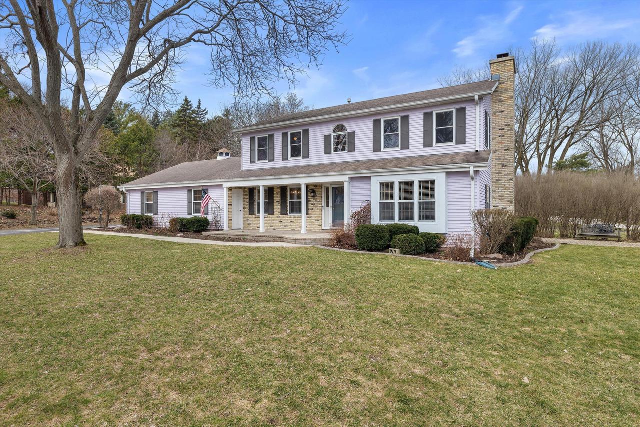 1365 Poplar Ridge Ct., Brookfield, WI 53045