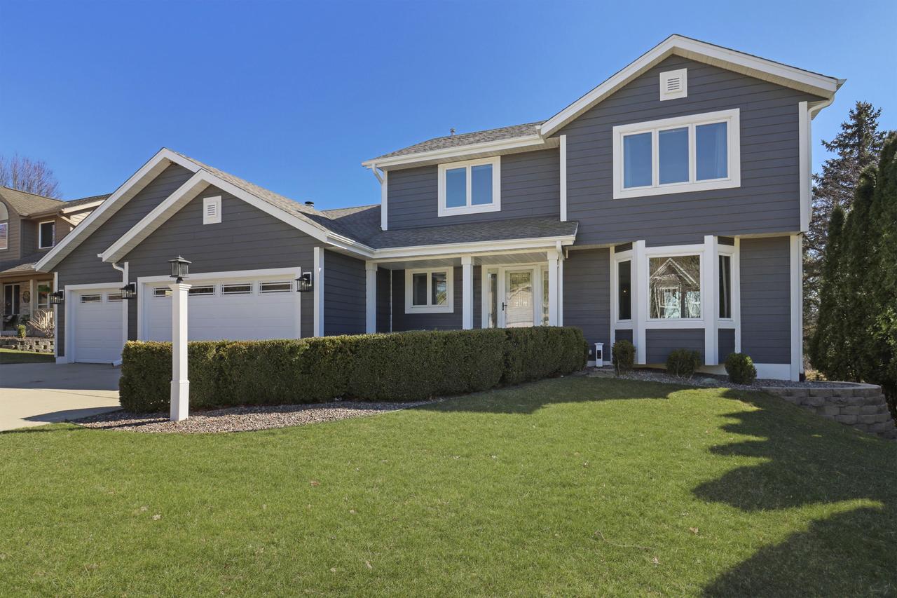 201 Karyl St, Burlington, WI 53105