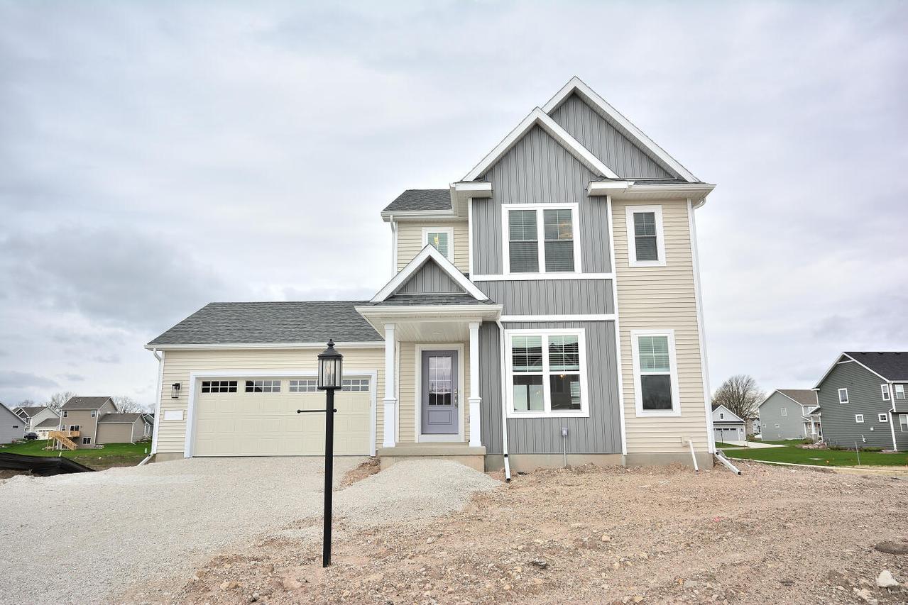 W197N5349 Lodgepole Ct, Menomonee Falls, WI 53051