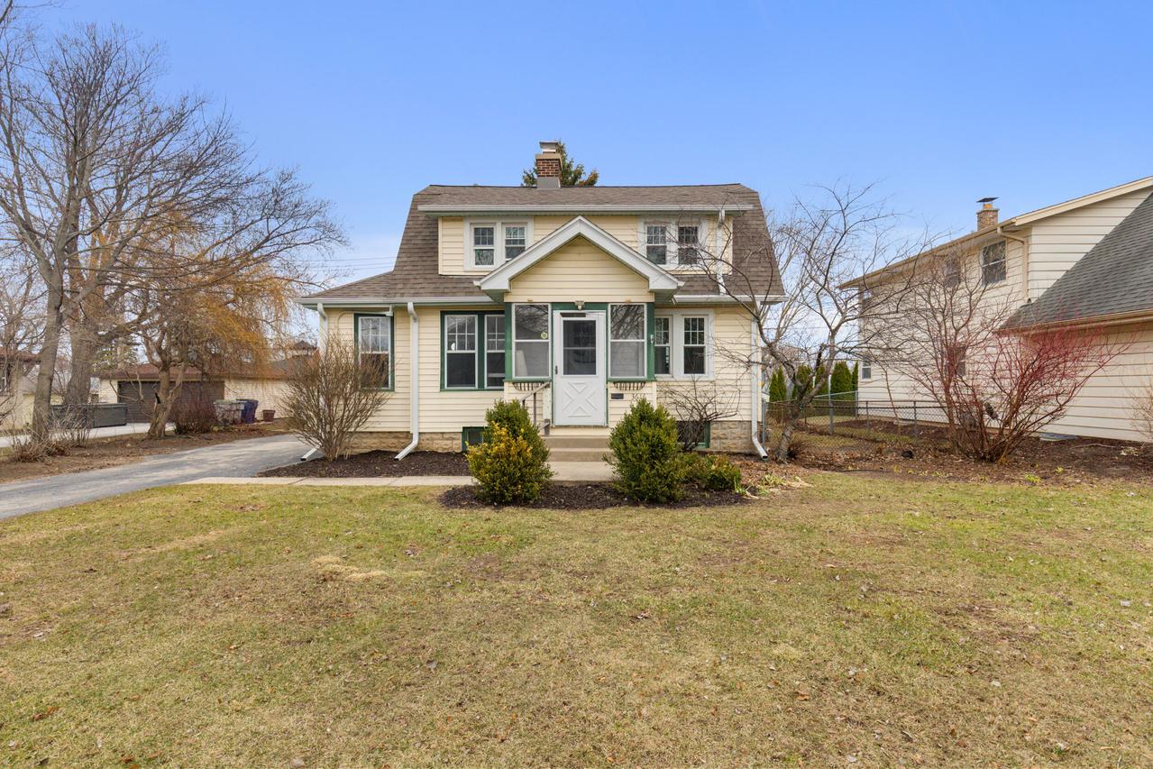 3616 S 89th St, Milwaukee, WI 53228