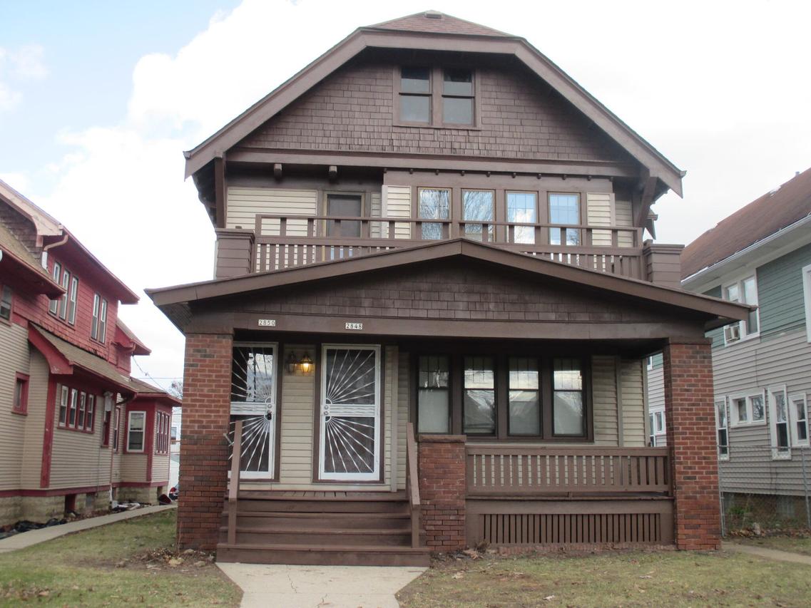 2848 N 50th St #2850, Milwaukee, WI 53210