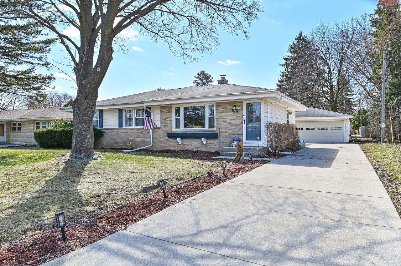 6383 W Darnel Ave, Brown Deer, WI 53223