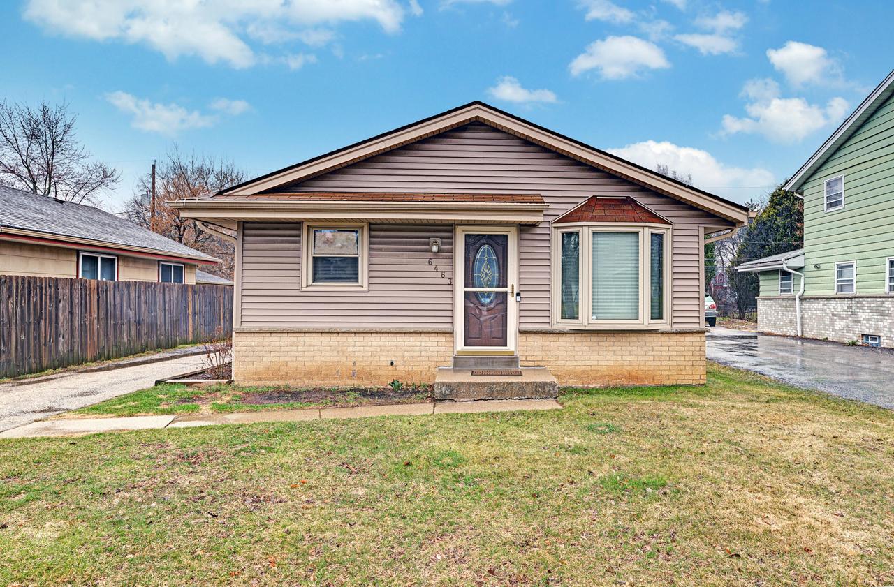 6463 N 55th St, Milwaukee, WI 53223