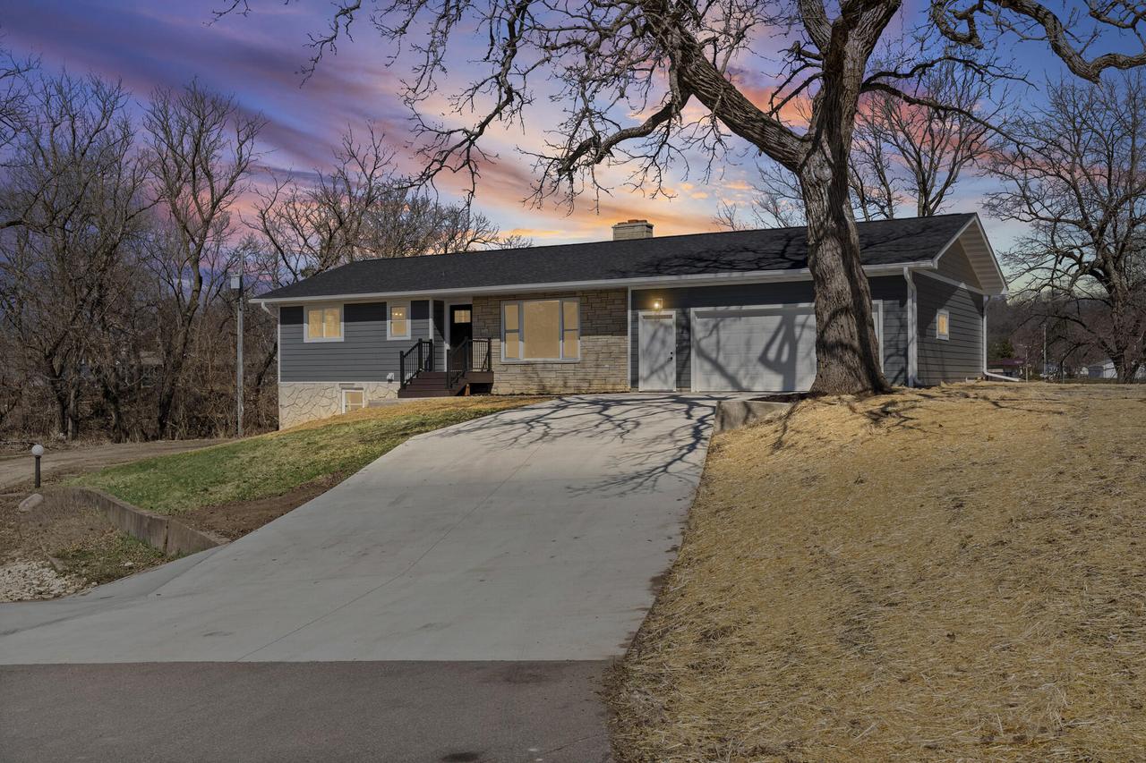 129 Mill St, Holmen, WI 54636