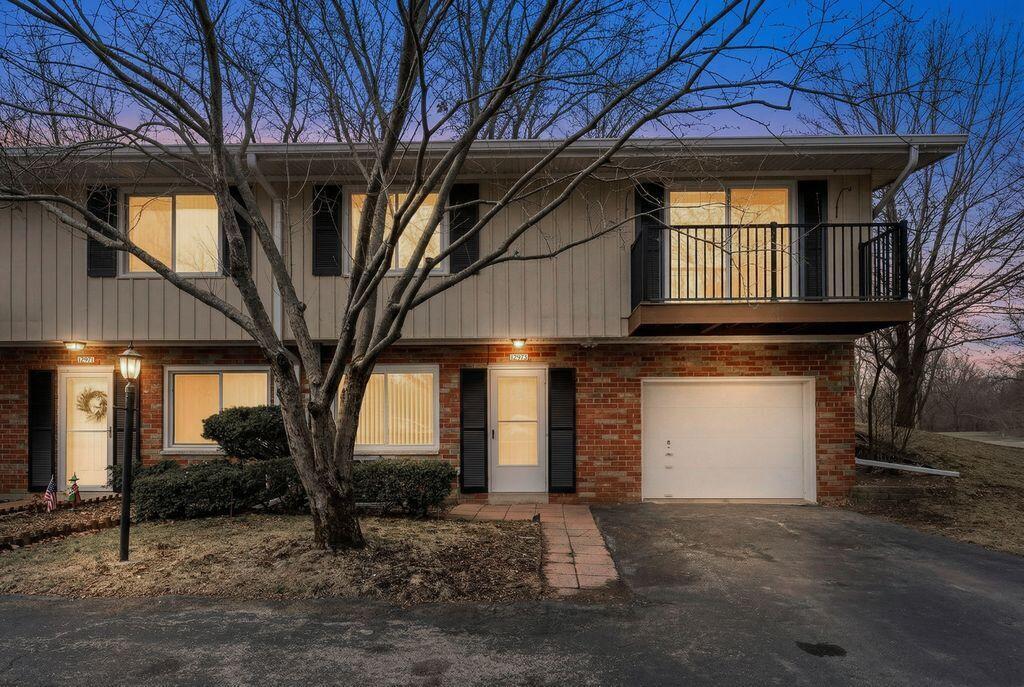 12975 N Colony Dr, Mequon, WI 53097