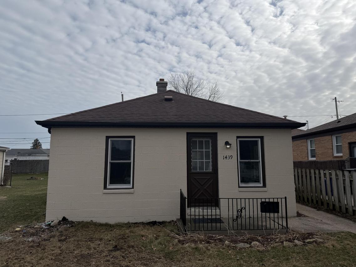 1439 Lombard Ave, Racine, WI 53402
