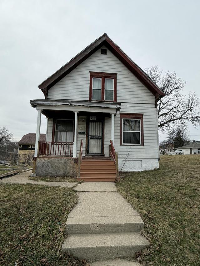 3311 N 8th St, Milwaukee, WI 53206