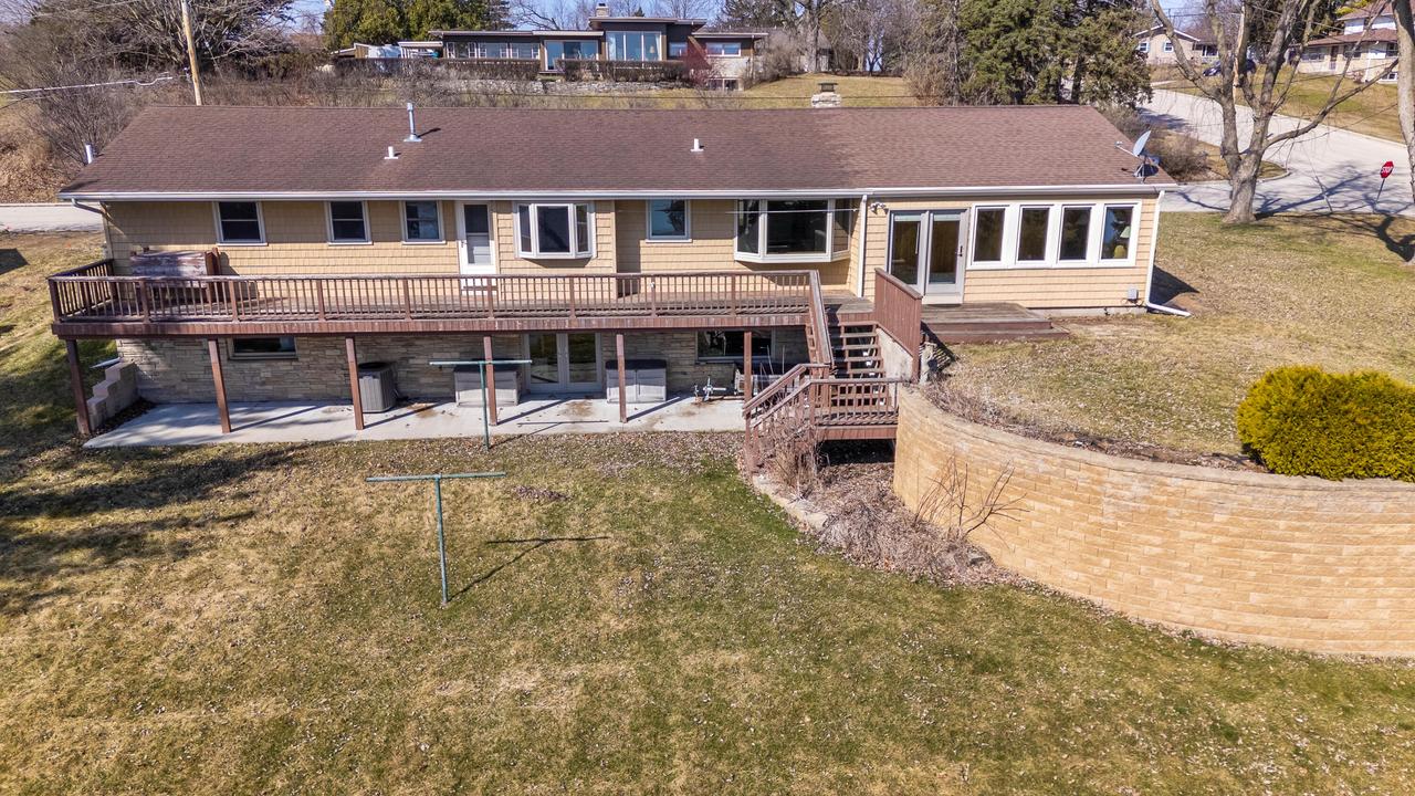 324 Hoff St, Random Lake, WI 53075