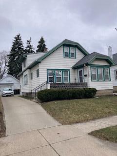 325 N 71st St, Wauwatosa, WI 53213