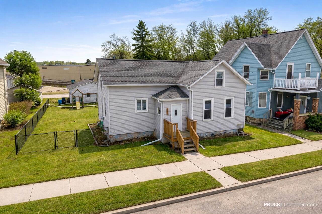 737 Saint Paul St, Kiel, WI 53042