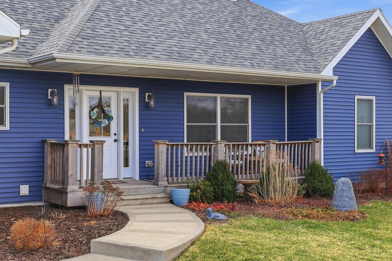 N7037 N Hillside Ct, Richmond, WI 53115