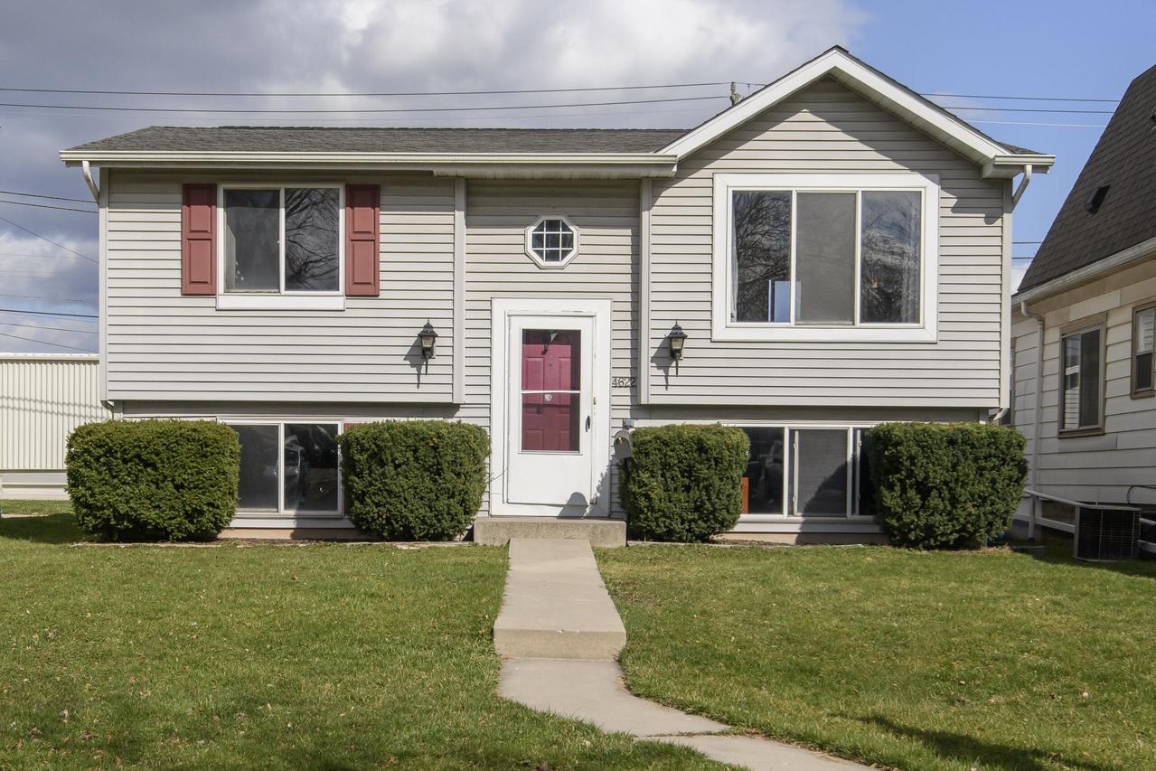 4622 N 125th St, Butler, WI 53007