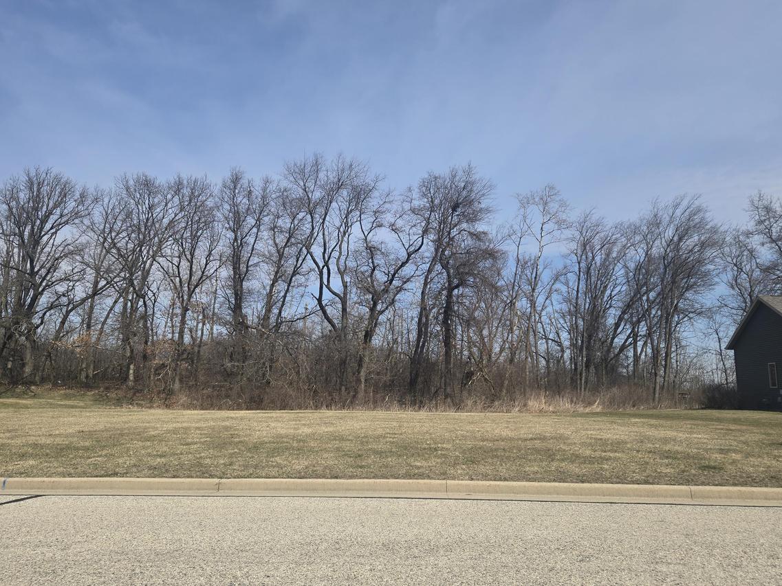 962 Pine Ridge, Brownsville, WI 53006