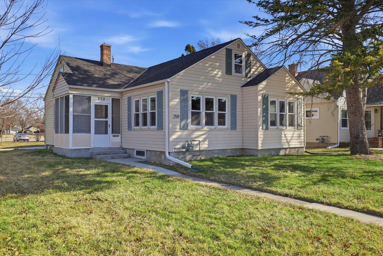 259 14th St, Fond Du Lac, WI 54935