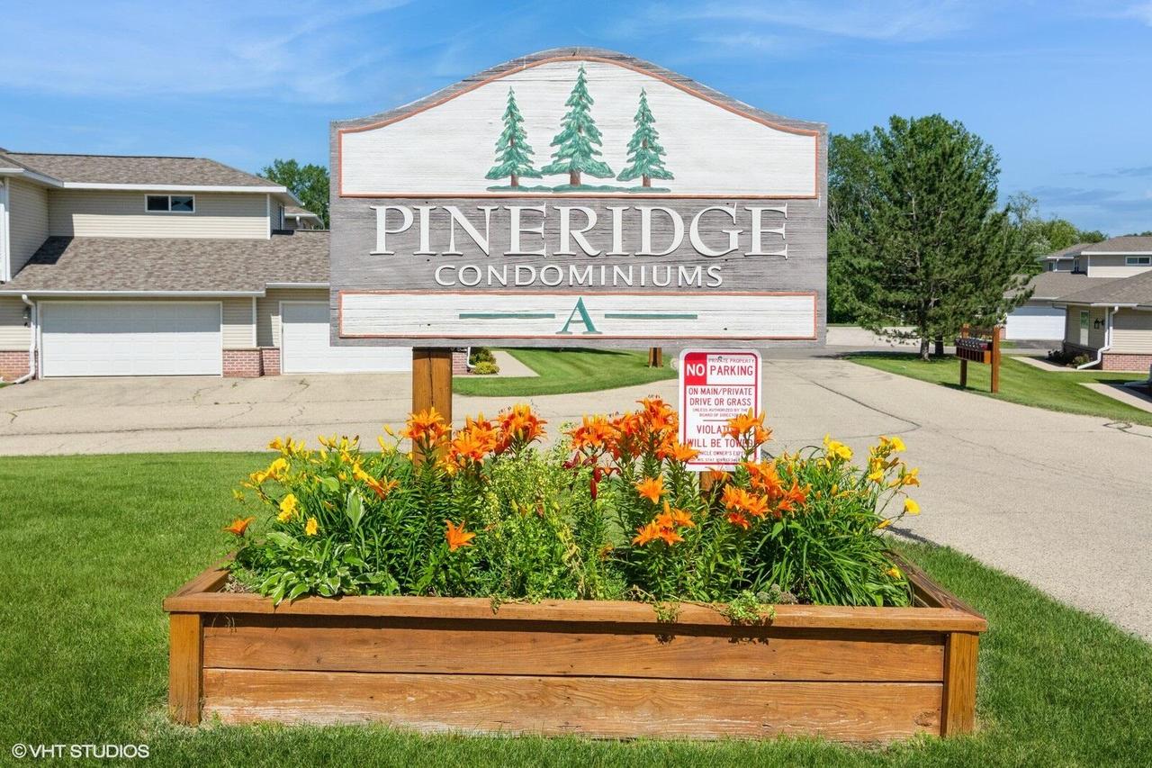 330 Brookside Dr. #5, Mayville, WI 53050