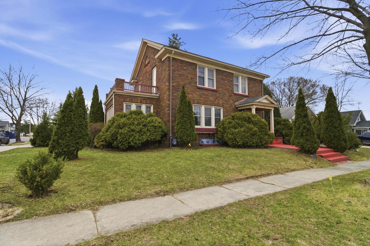201 Capital St, Burlington, WI 53105