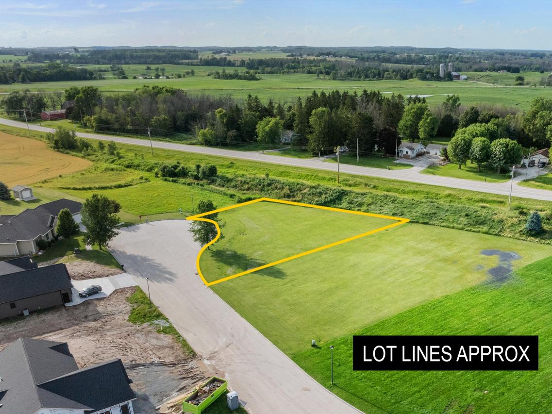 Lt3 Ridgeway Ct, Manitowoc, WI 54220