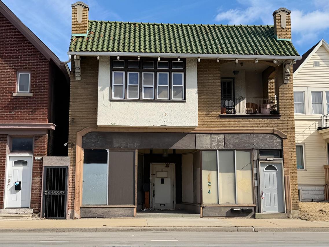 3272 N Holton St #3274, Milwaukee, WI 53212