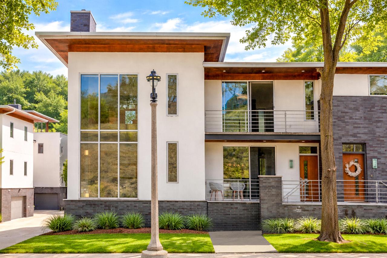 1962 N Commerce St, Milwaukee, WI 53212