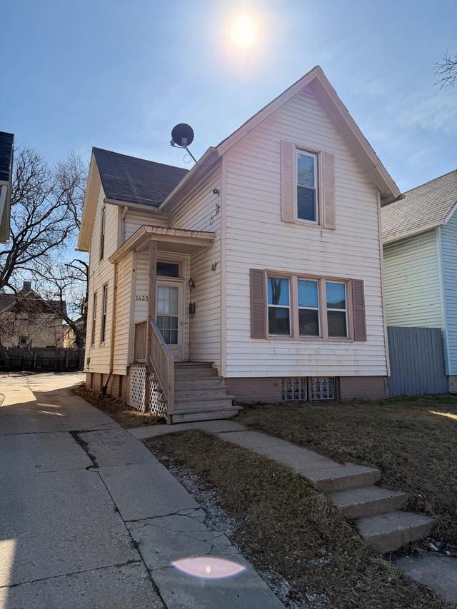 1433 W National Ave, Milwaukee, WI 53204