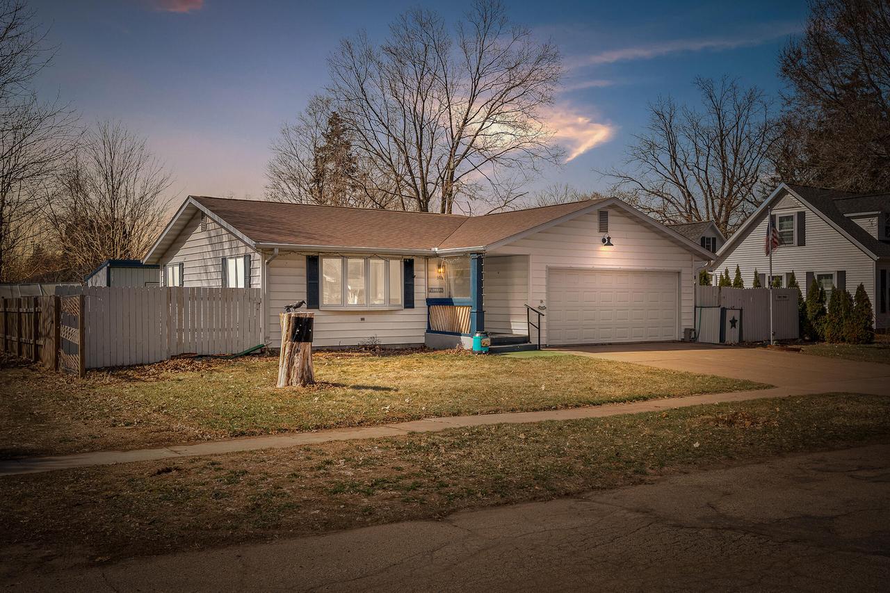 306 Pine St, Pepin, WI 54759