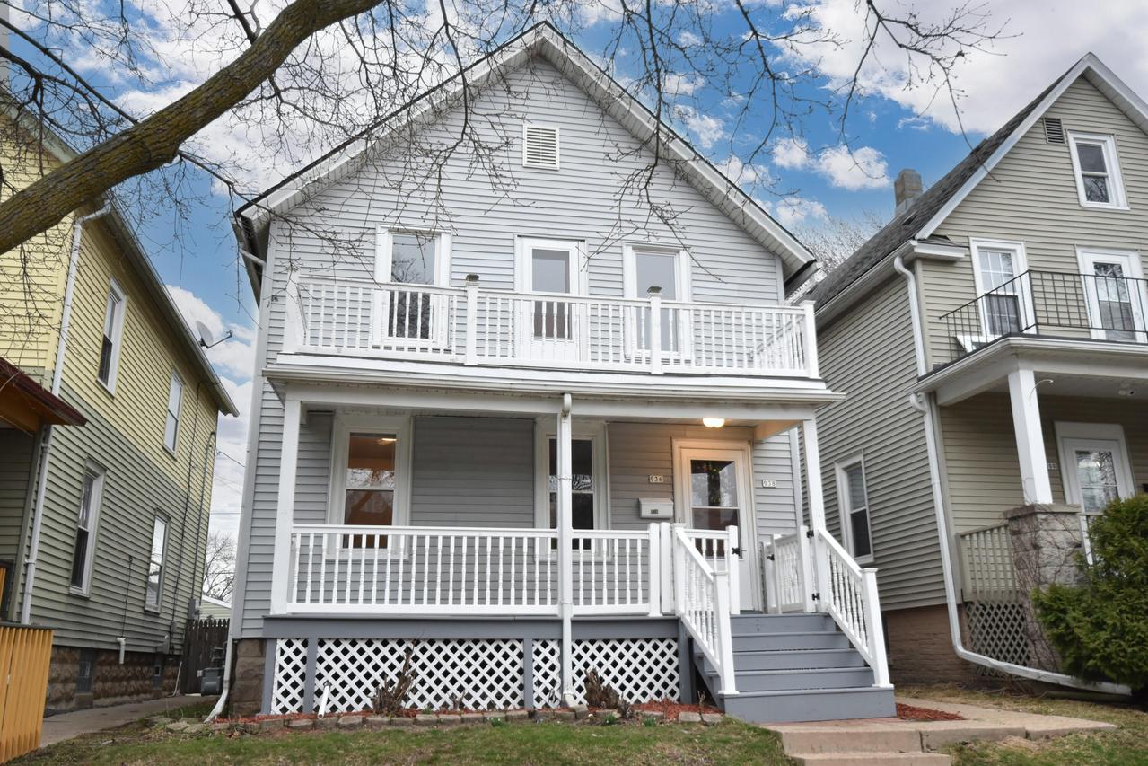 936 S 74th St #938, West Allis, WI 53214