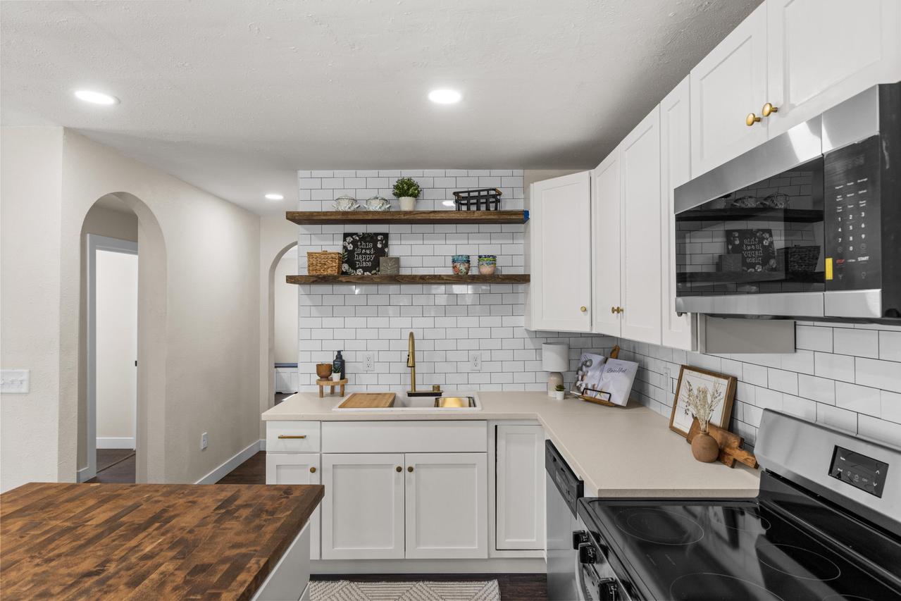 1502 Grant St, Beloit, WI 53511