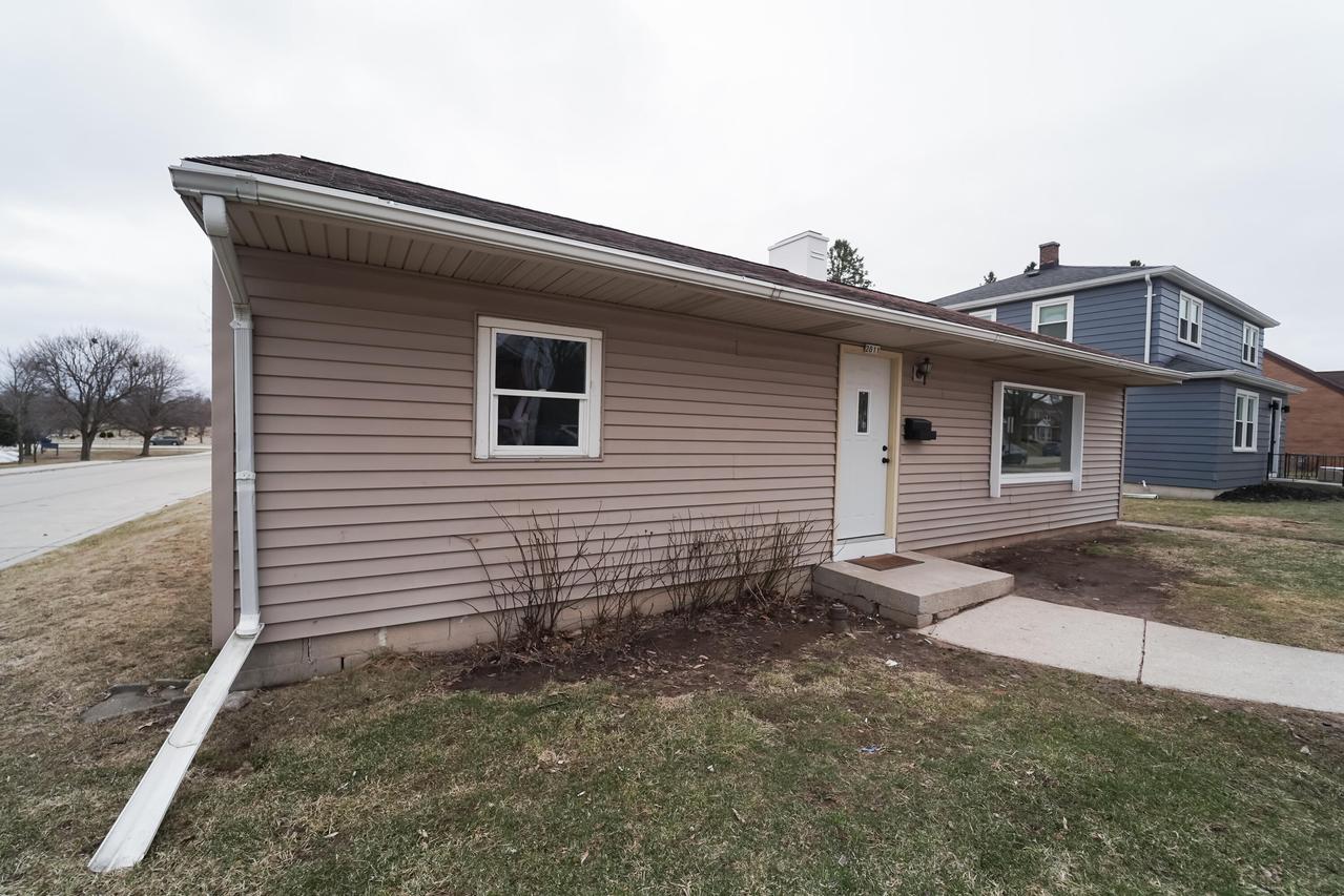 2811 N 11th St, Sheboygan, WI 53083