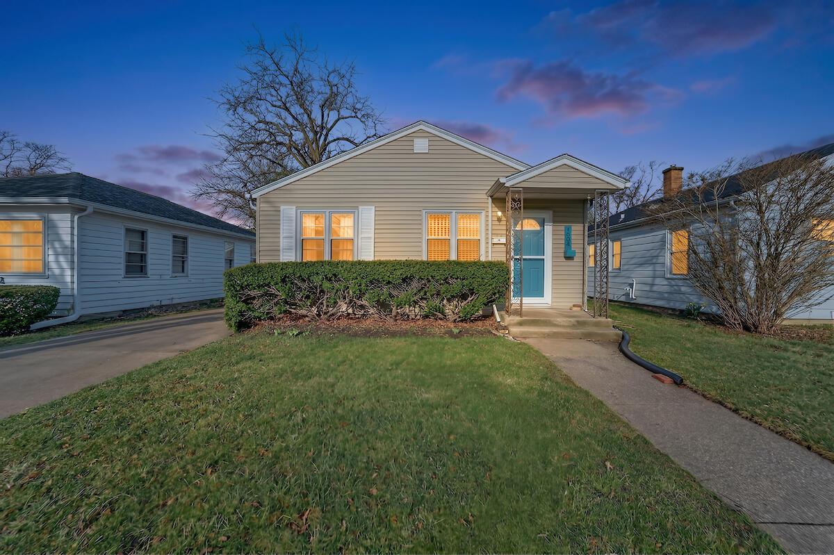 1504 Russet St, Racine, WI 53405