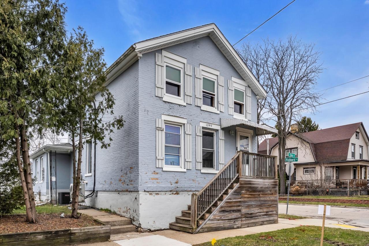 1240 Erie St, Racine, WI 53402