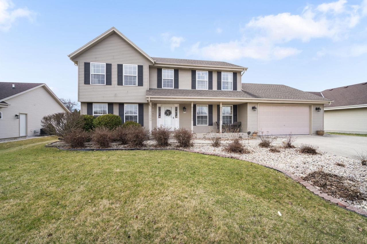 4113 W Whispering Ridge, Franklin, WI 53132