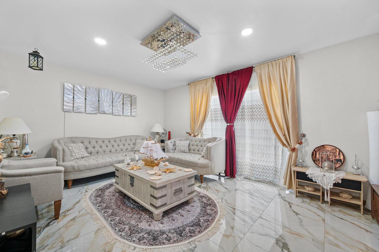 5225 S 13th St #P, Milwaukee, WI 53221