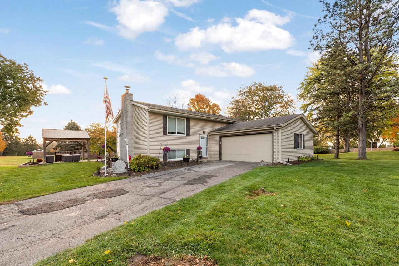 W275S8960 Hidden Lakes, Vernon, WI 53149