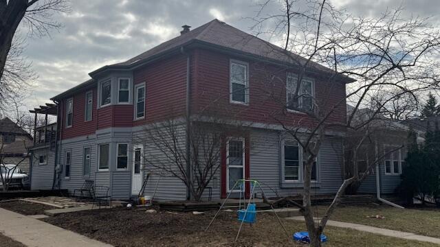 2378 N 69th St, Wauwatosa, WI 53213