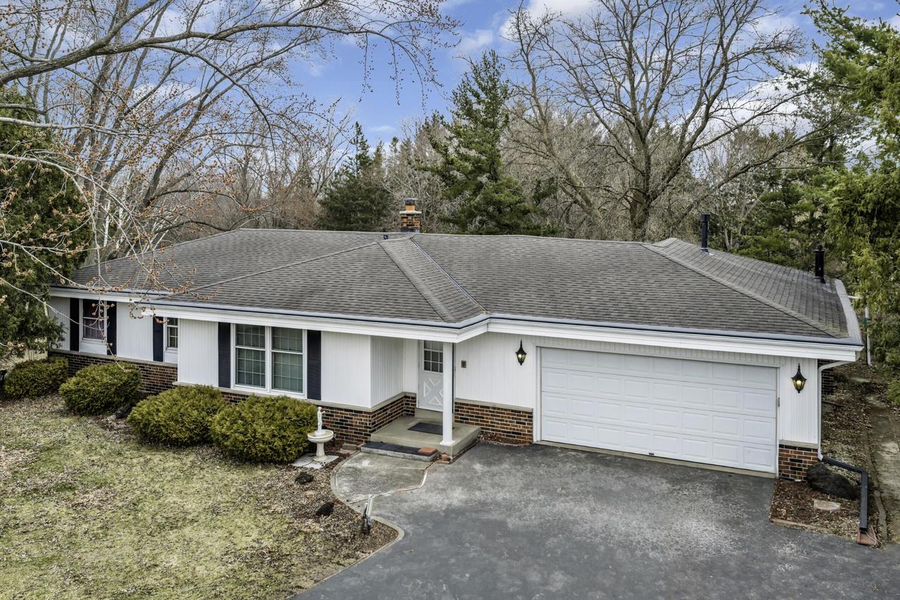 W256N5948 Windy Pass, Lisbon, WI 53089