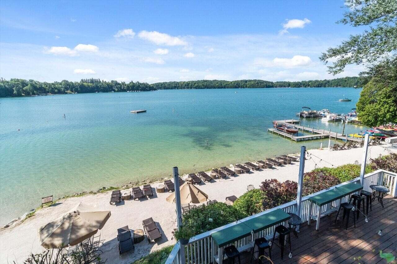 281 Victorian Village #23, Elkhart Lake, WI 53020