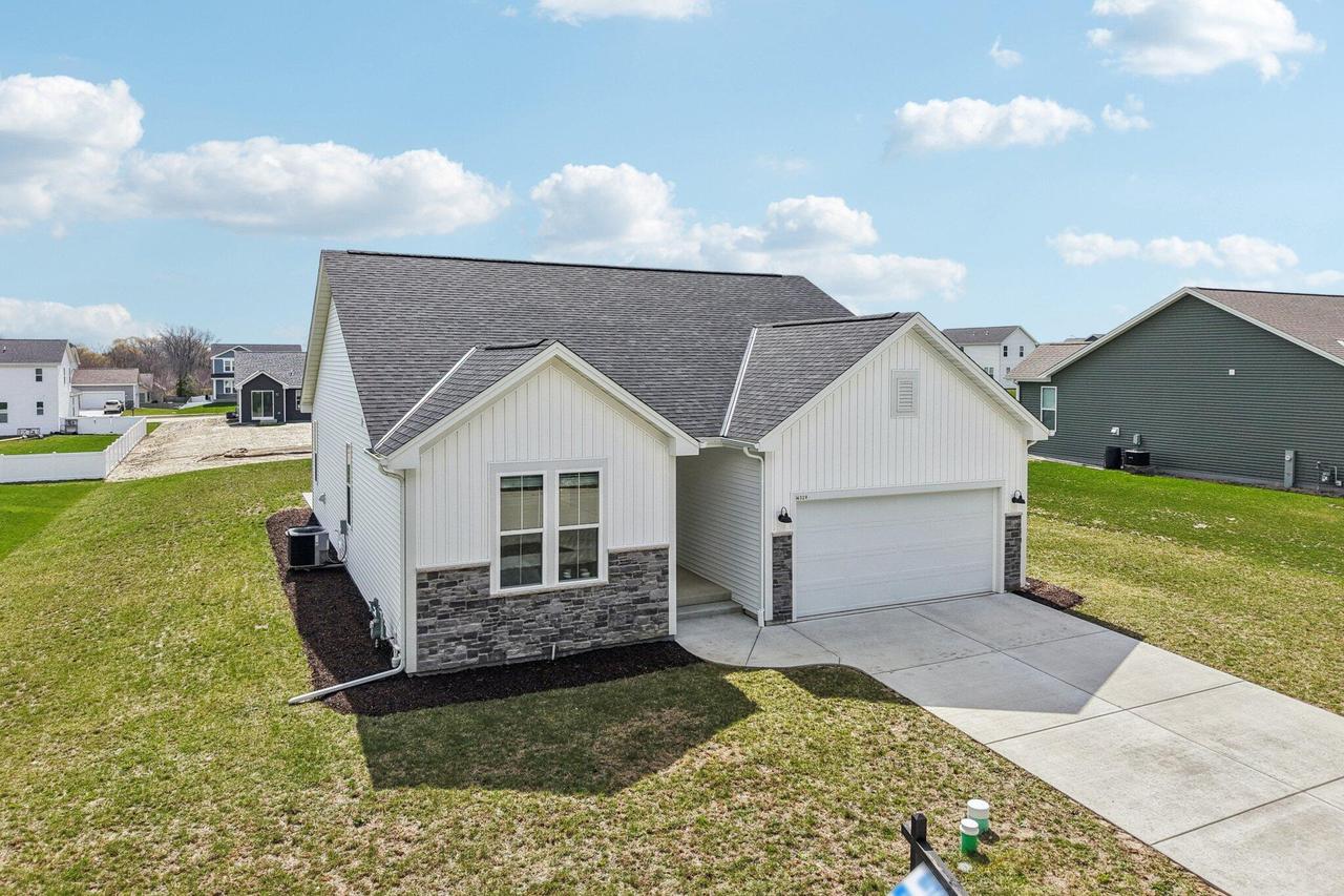 4329 19th St, Kenosha, WI 53144