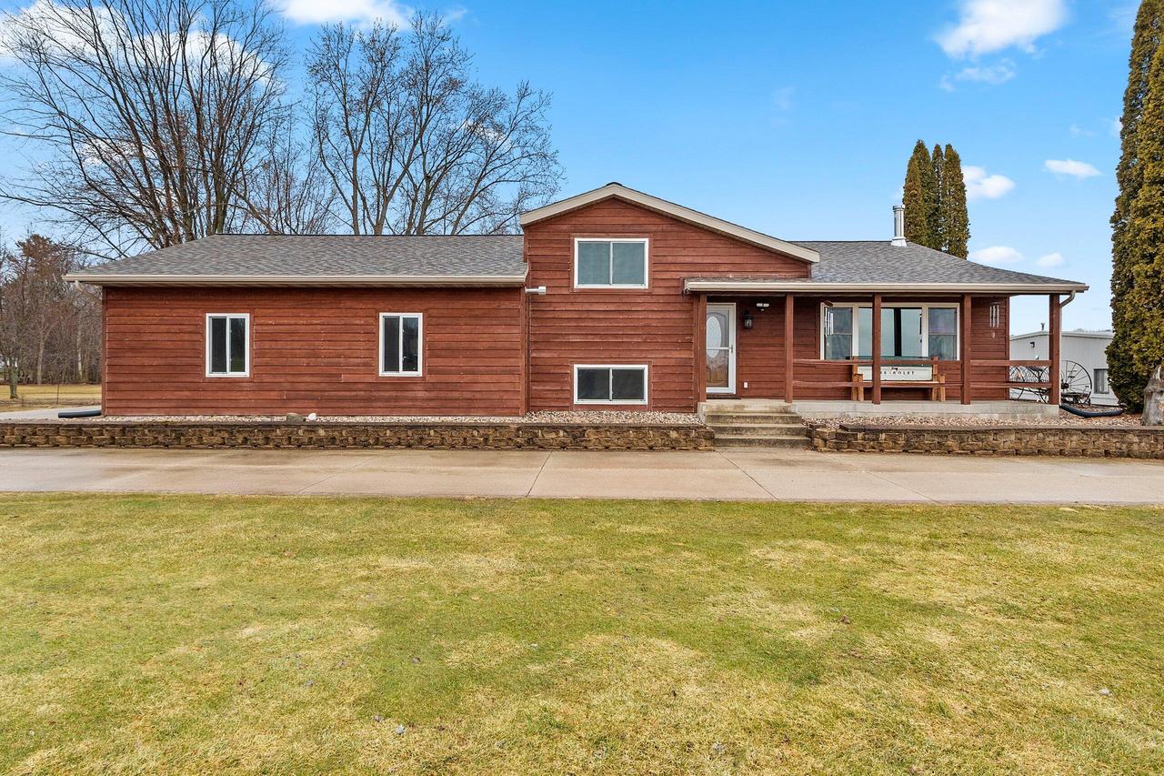 7624 Seidl Rd, Kossuth, WI 54220