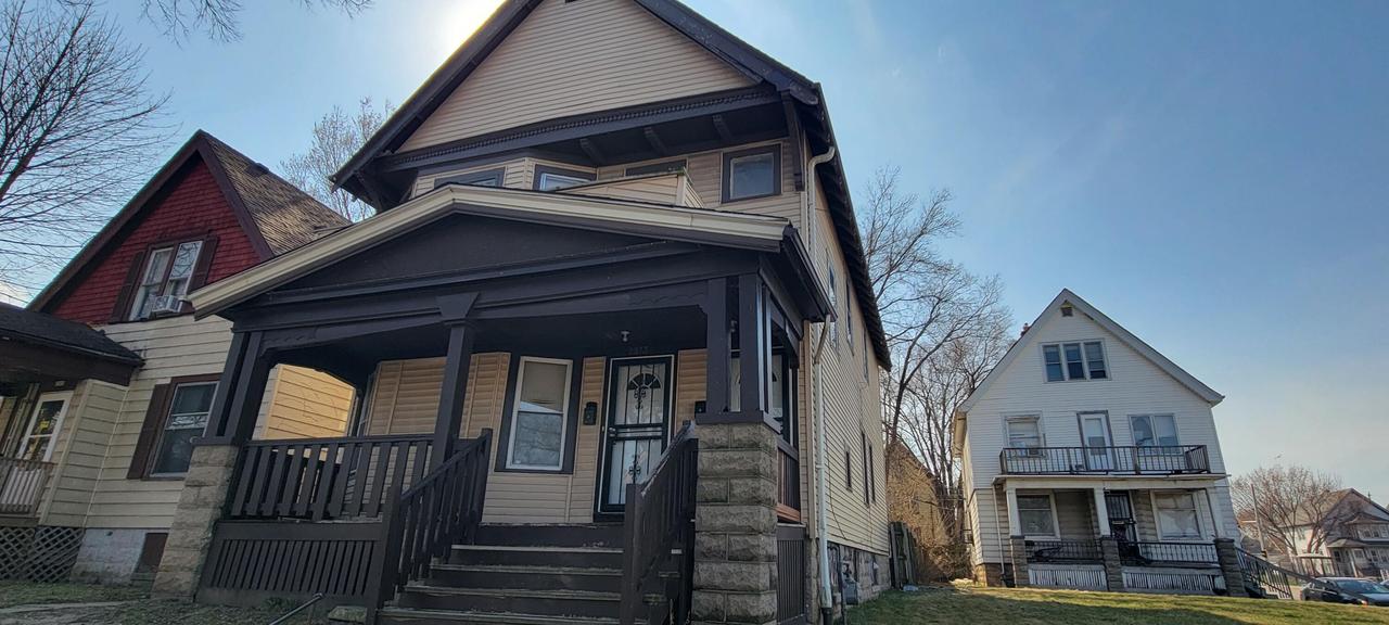 2873 N 34th St #2875, Milwaukee, WI 53210