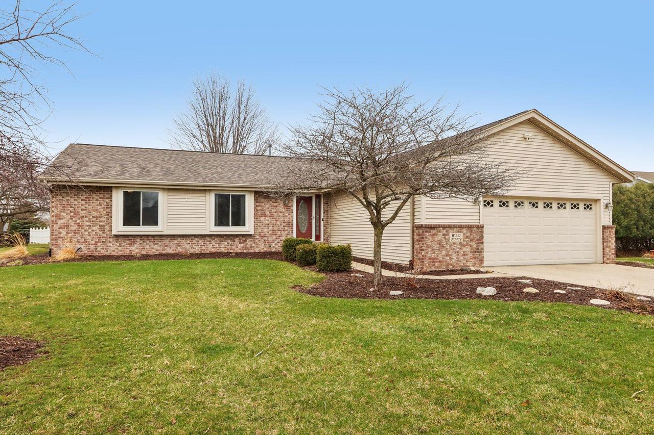 W232N7474 Highview Dr, Sussex, WI 53089