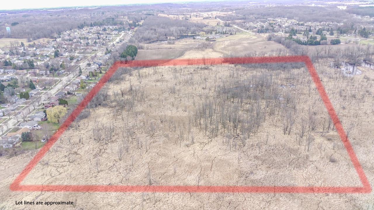 Lt1 Villa Park, Barton, WI 53090