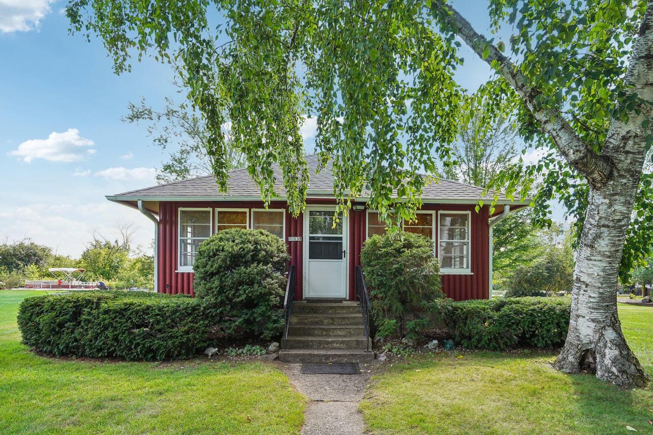 W8135 Elm Point, Lake Mills, WI 53551