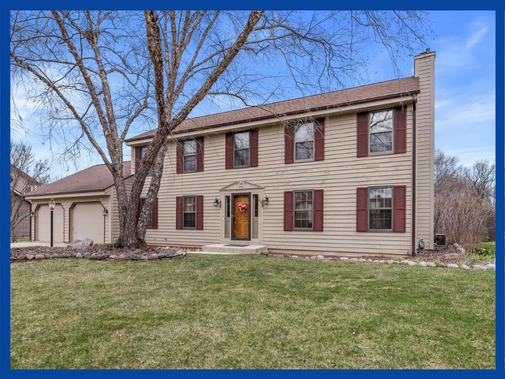 N106W16330 Fieldstone Pass, Germantown, WI 53022