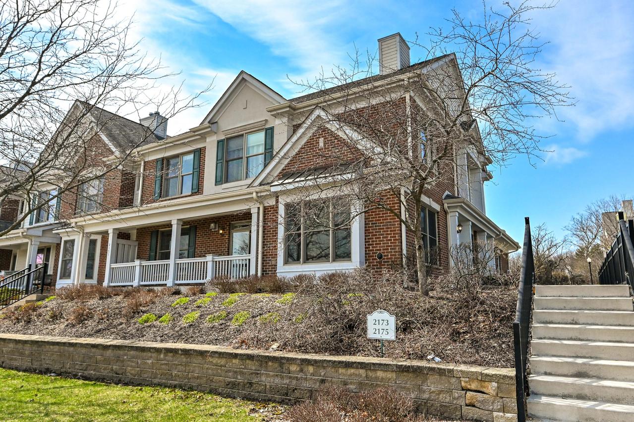 2173 Norhardt Dr, Brookfield, WI 53045