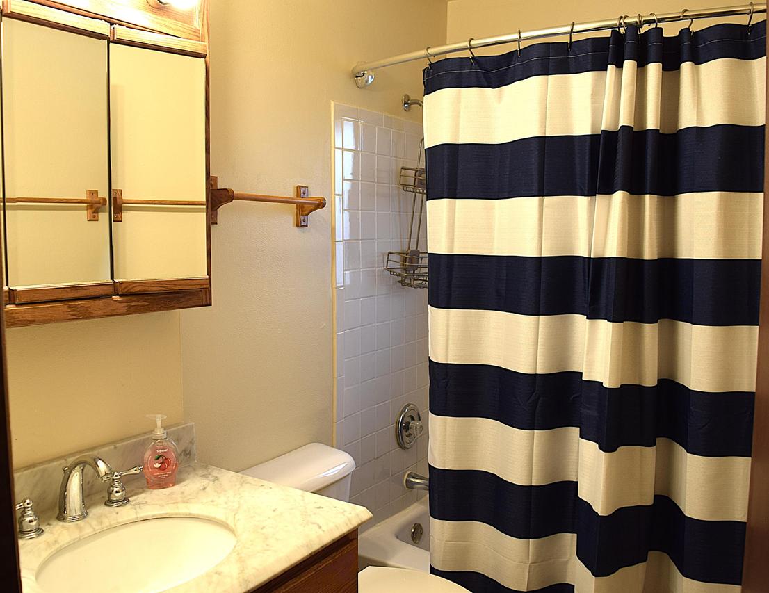 W165N11547 Abbey Ct #2, Germantown, WI 53022