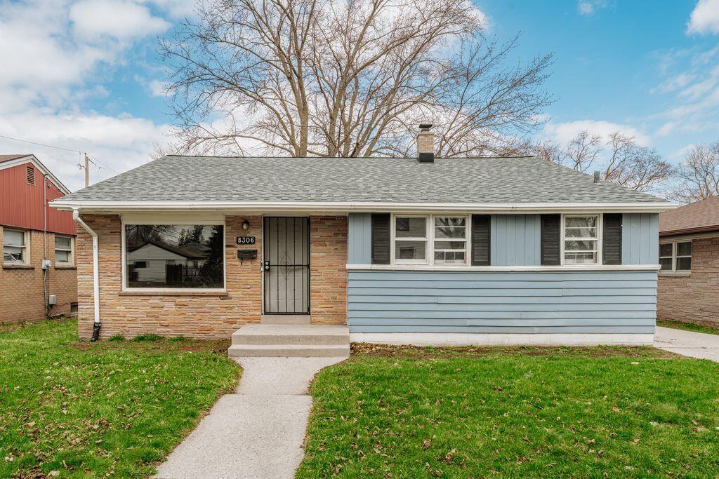 8306 W Ruby Ave, Milwaukee, WI 53218