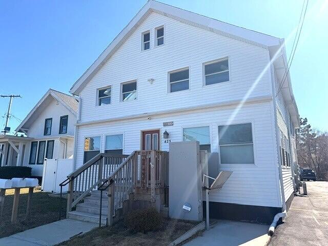 425 E Broadway -, Waukesha, WI 53186