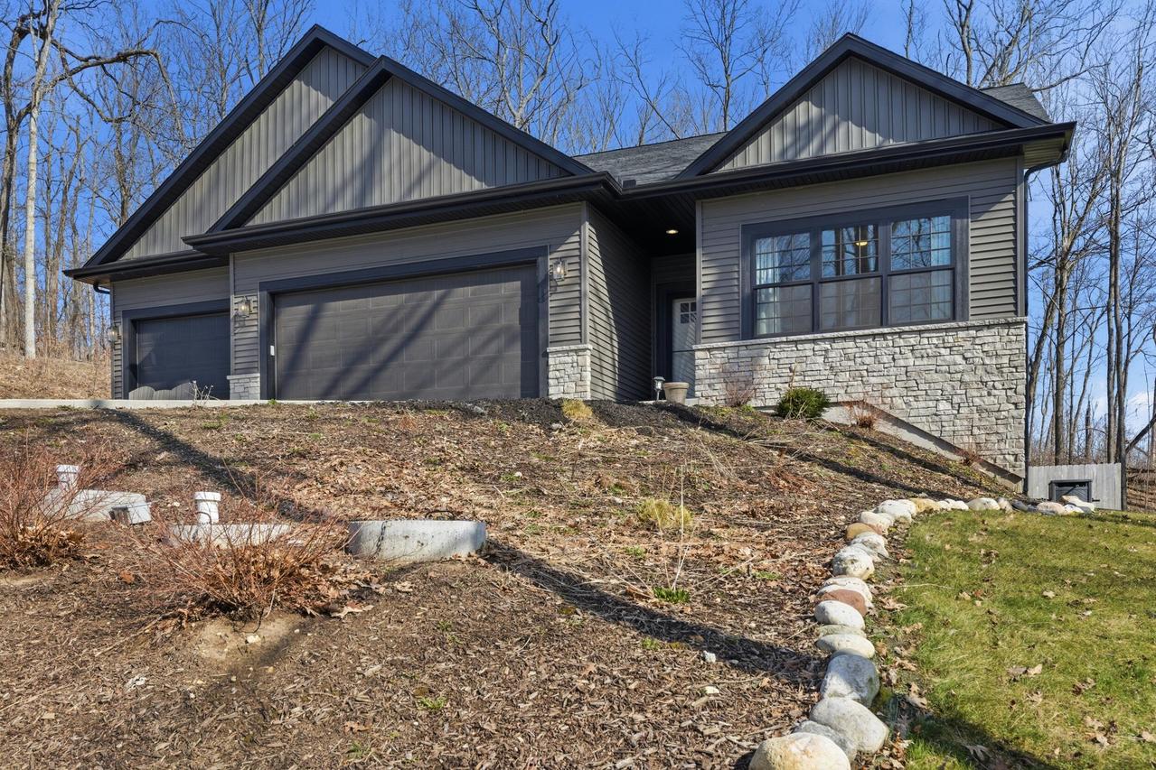 W433 Helen Ln, Osceola, WI 53010