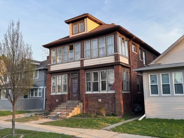 2009 Slauson Ave, Racine, WI 53403